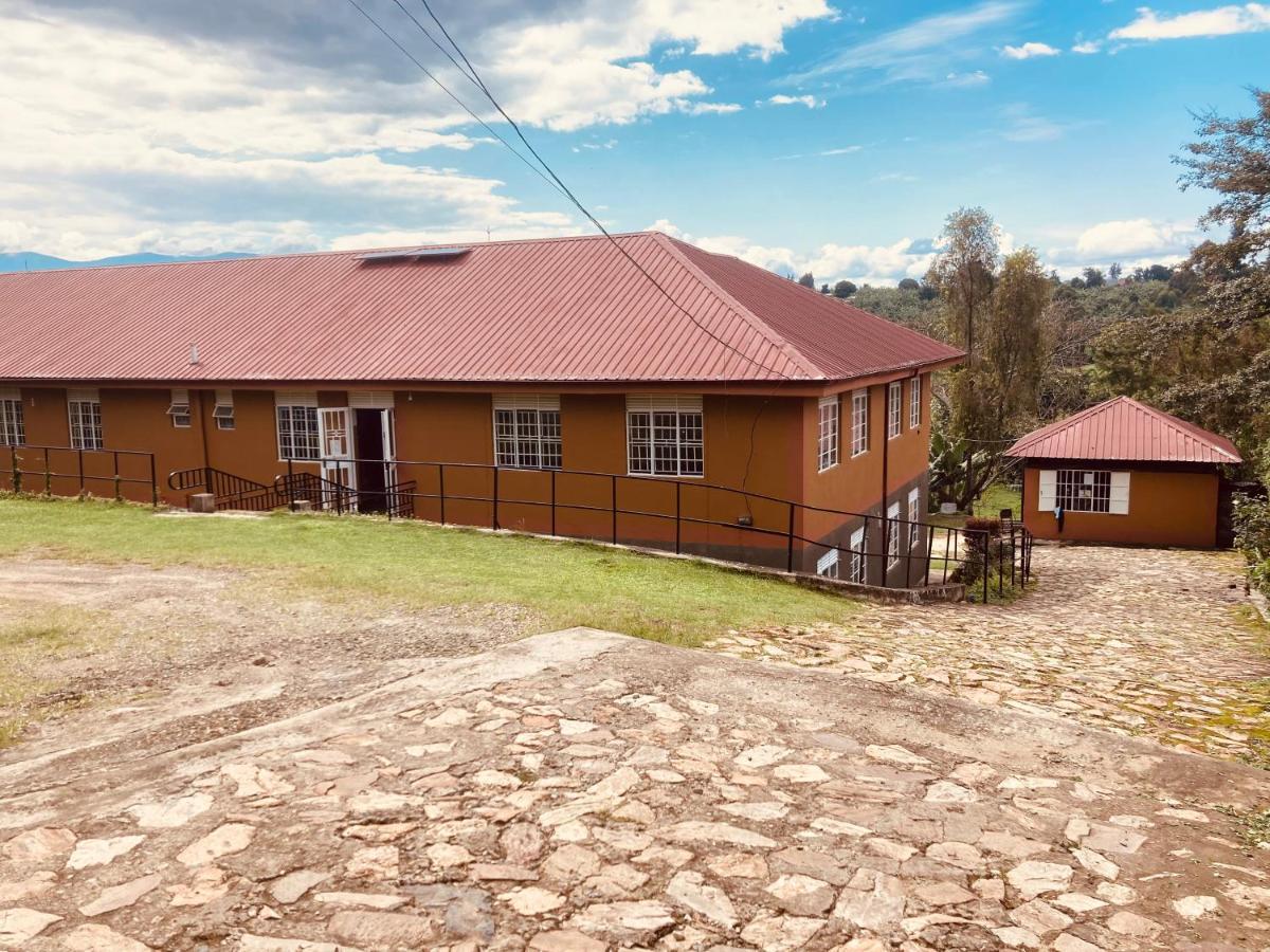 Yes Hostel Fort Portal Екстер'єр фото