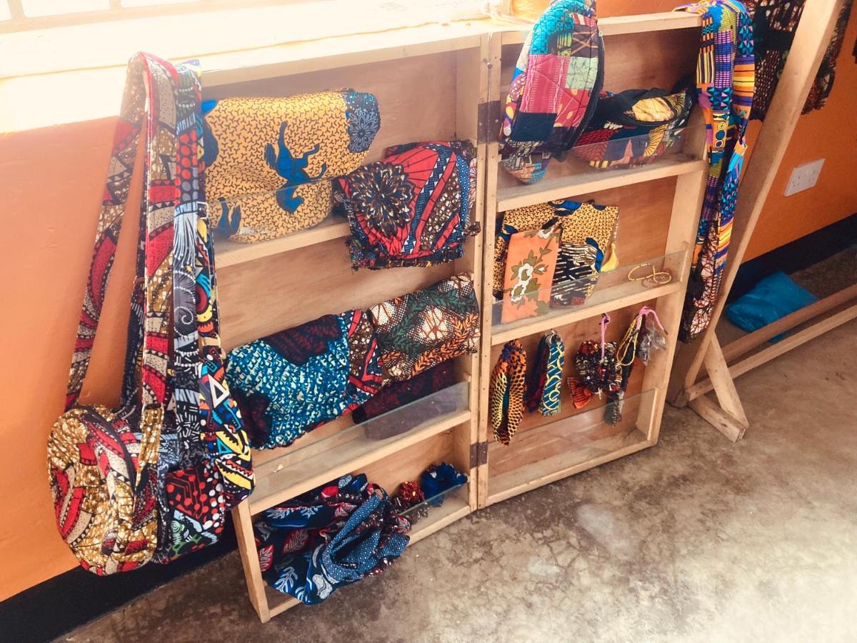 Yes Hostel Fort Portal Екстер'єр фото
