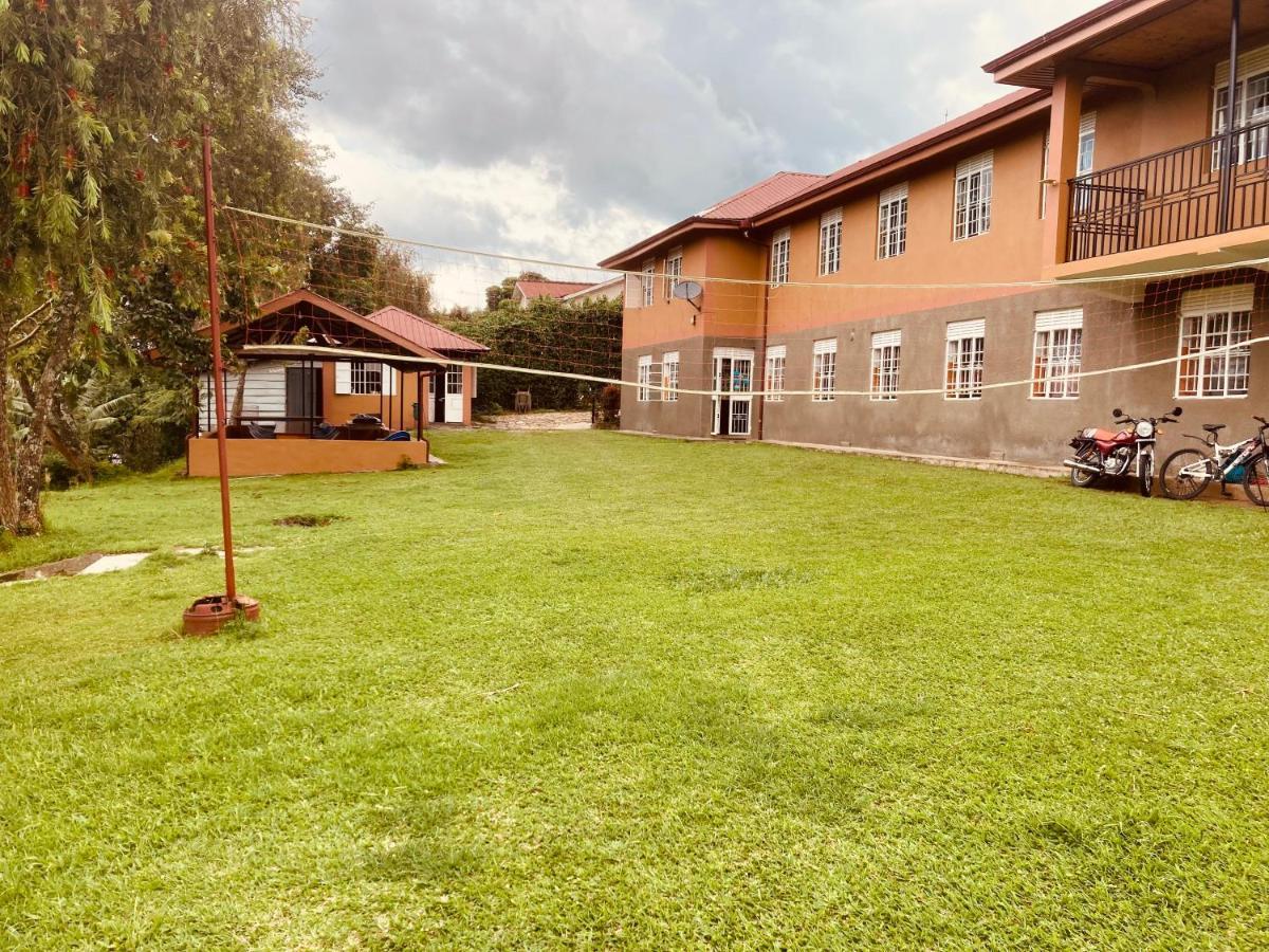Yes Hostel Fort Portal Екстер'єр фото